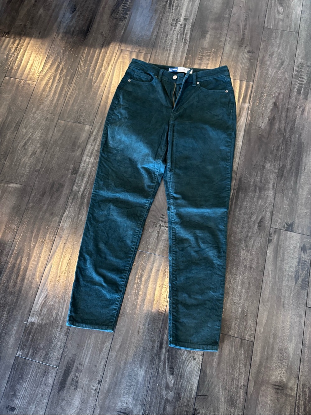 Old Navy High Rise OG Straight Corduroy Forest Green Straight-Leg. 6 Tall.